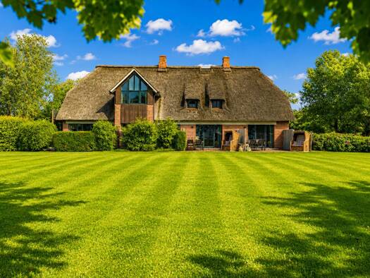 Einfamilienhaus zum Kauf 11 Zimmer 298 m² 3.700 m² Grundstück Westerhever 25881