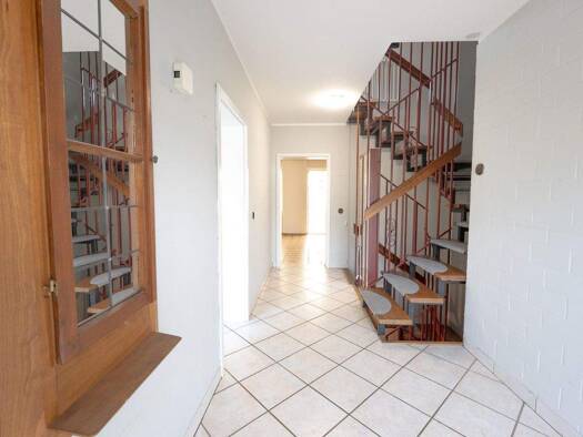 Reihenmittelhaus zum Kauf 379.000 € 5,5 Zimmer 158,1 m² 366 m² Grundstück Niederaußem Bergheim 50129