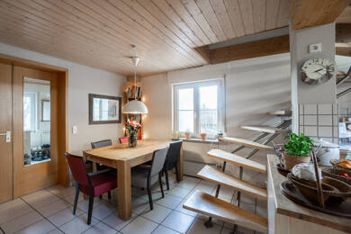 Mehrfamilienhaus zum Kauf 359.000 € 7,5 Zimmer 188 m² 837 m² Grundstück Bad Schussenried Bad Schussenried 88427