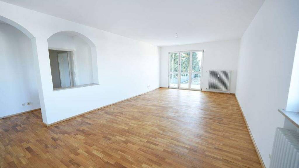 Wohnung zur Miete 690 € 3 Zimmer 79,2 m² 1. Geschoss Cortendorf Coburg 96450
