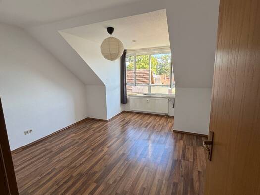 Wohnung zur Miete 770 € 2 Zimmer 44 m² Geschoss 2/3 frei ab sofort Erlangen-Nord Erlangen 91054