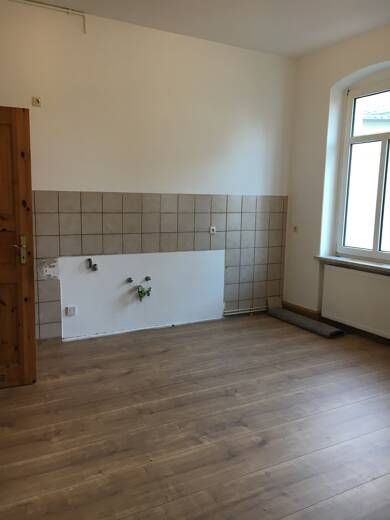 Wohnung zur Miete 400 € 3 Zimmer 81 m² 1. Geschoss frei ab 01.08.2025 Irchwitz Greiz 07973