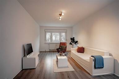 Wohnung zur Miete 367 € 4 Zimmer 68 m² 1. Geschoss Straße der Stahlwerker 33 Crossen Crossen an der Elster 07613