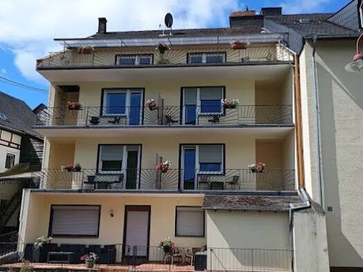 Apartmenthotel zum Kauf 345.000 € 13 Zimmer 26 Betten 114 m² Grundstück Veldenz 54472