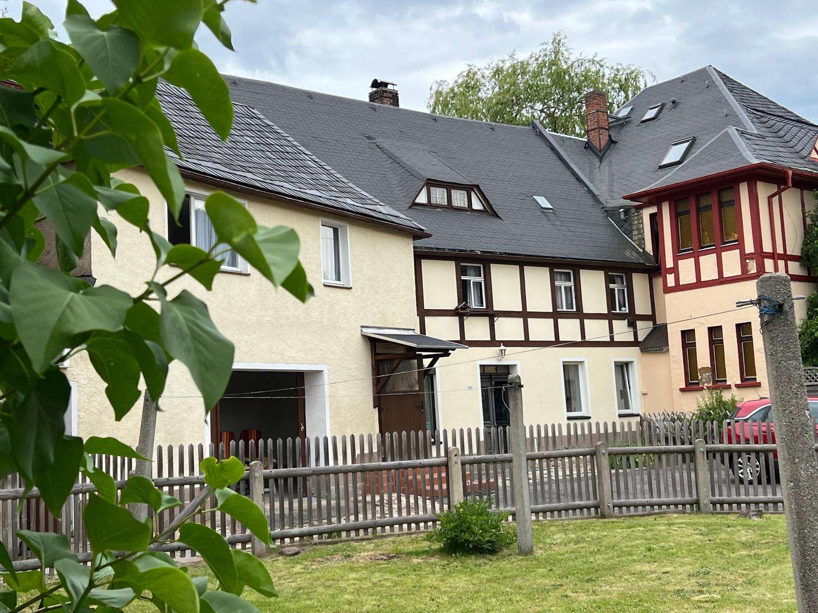 Einfamilienhaus zum Kauf 39.000 € 10 Zimmer 160 m²<br/>Wohnfläche 813 m²<br/>Grundstück Raschau Raschau-Markersbach 08352