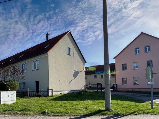 Wohnung zur Miete 322 € 2 Zimmer 46 m² 1. Geschoss frei ab 01.09.2026 Straße des Friedens 1 Neukirchen Borna 04552