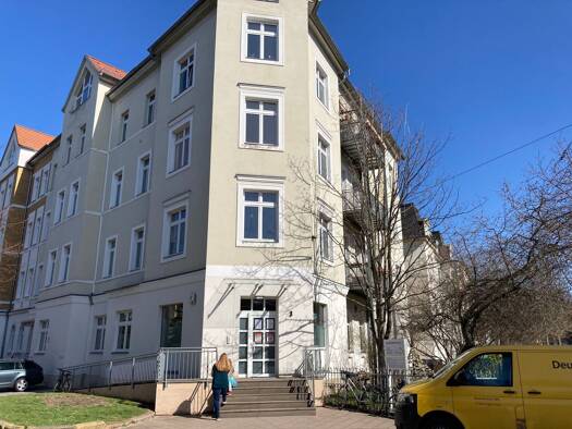 Wohnung zur Miete 760 € 3 Zimmer 86,4 m² Geschoss 4/4 frei ab sofort Hochheimer Straße Brühlervorstadt Erfurt 99094