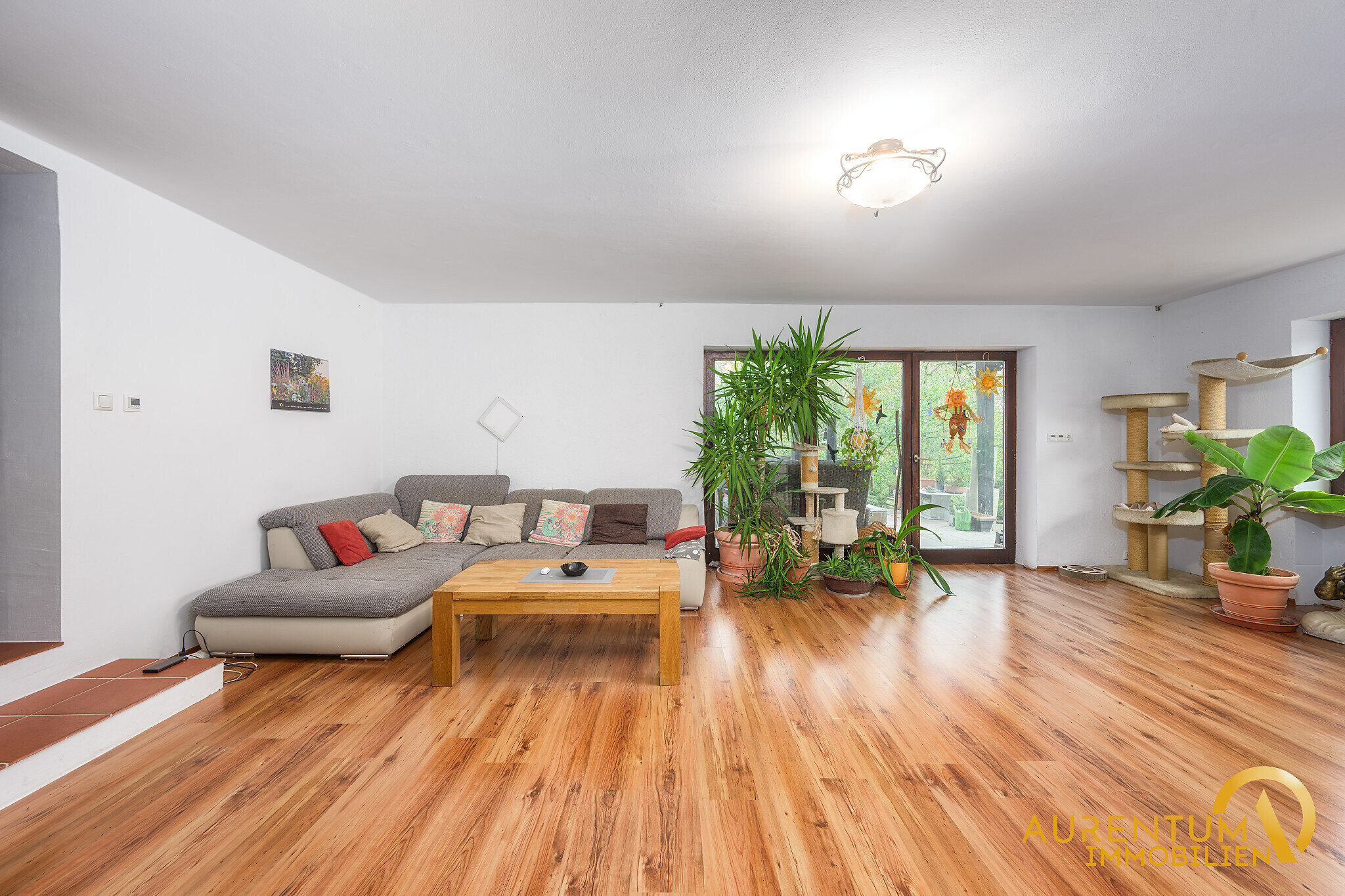 Einfamilienhaus zum Kauf 8 Zimmer 260 m²<br/>Wohnfläche 1.033 m²<br/>Grundstück Bruckberg Bruckberg 84079