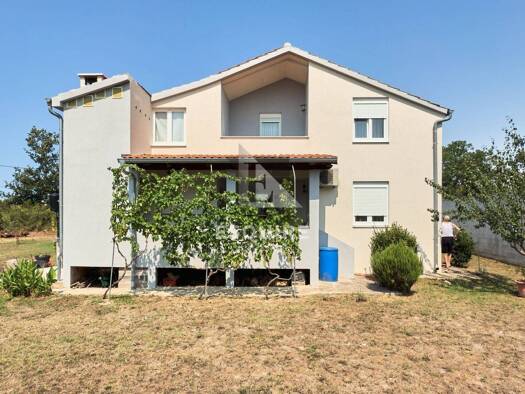 Einfamilienhaus zum Kauf 390.000 € 5 Zimmer 250 m² Zemunik Donji Zemunik Donji 23222