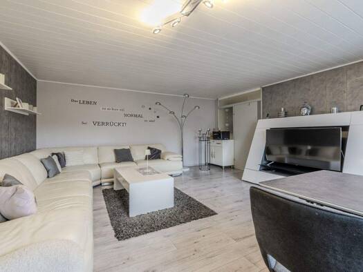 Wohnung zum Kauf 299.000 € 3 Zimmer 91 m² 2. Geschoss frei ab 01.01.2026 Affalterbach 71563