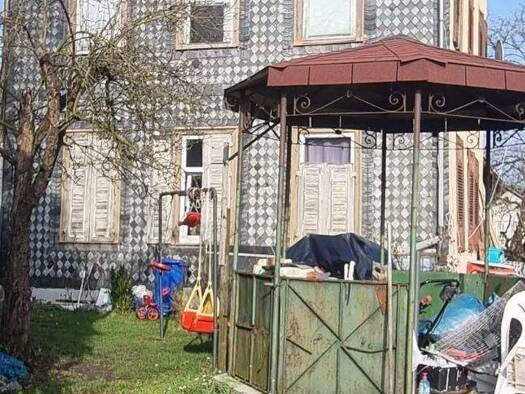Mehrfamilienhaus zum Kauf provisionsfrei als Kapitalanlage geeignet 220.000 € 10 Zimmer 214 m² 430 m² Grundstück Pfitzerstraße 9 Schwäbisch Gmünd Schwäbisch Gmünd 73527