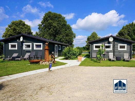 Wohnanlage zum Kauf als Kapitalanlage geeignet 279.000 € 6 Zimmer 116,7 m² 1.000 m² Grundstück Langenhagen Langenhagen / Techentin 19399