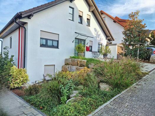 Einfamilienhaus zum Kauf provisionsfrei 694.000 € 7 Zimmer 225 m² 698 m² Grundstück frei ab 01.03.2027 Udenheim 55288