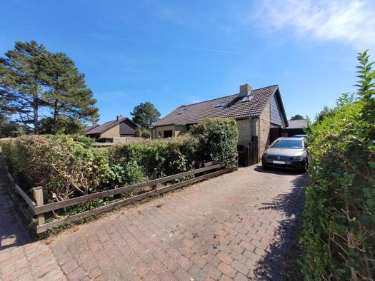 Einfamilienhaus zum Kauf 1.150.000 € 9,5 Zimmer 300 m² 1.017 m² Grundstück Westerland Sylt 25980