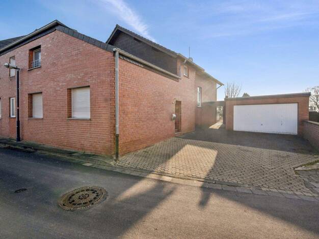 Mehrfamilienhaus zum Kauf 269.000 € 8 Zimmer 238,8 m² 639 m² Grundstück Teveren Geilenkirchen 52511