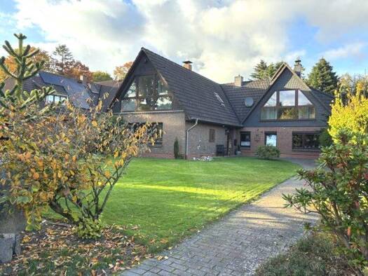 Einfamilienhaus zum Kauf 449.000 € 8 Zimmer 245 m² 1.262 m² Grundstück Hosüne Großenkneten 26197