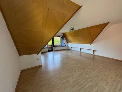 Wohnung zur Miete 600 € 4 Zimmer 106 m² Dachgeschoss, 1. Geschoss frei ab sofort Möwenstr. 7 Burhave Butjadingen 26969