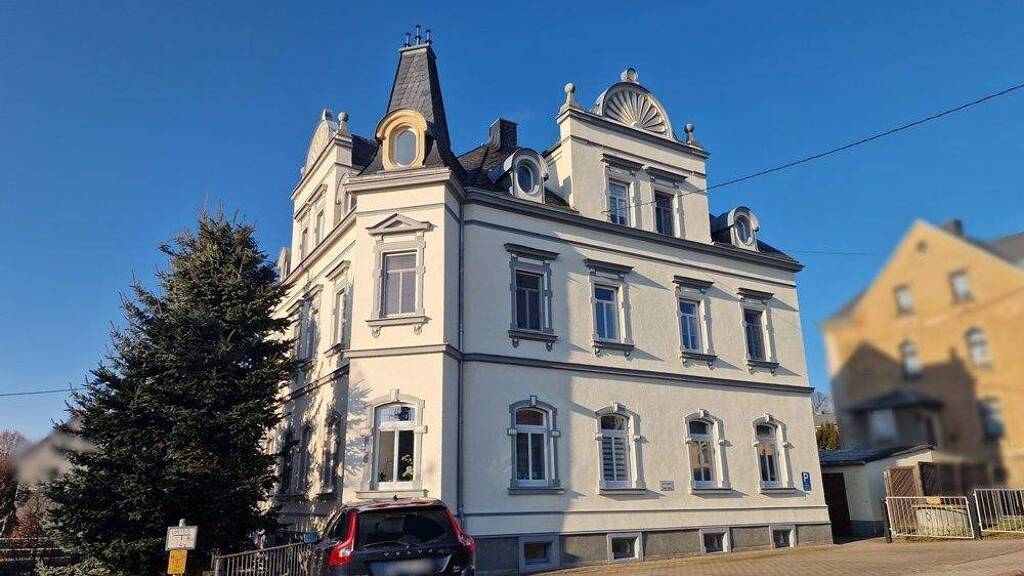 Mehrfamilienhaus zum Kauf als Kapitalanlage geeignet 240.000 € 303 m² 1.480 m² Grundstück Dorfstraße 32 Altmittweida 09648