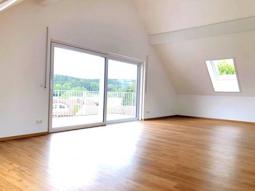 Wohnung zur Miete - Erstbezug 1.013 € 3 Zimmer 91,2 m² Dachgeschoss frei ab 15.08.2025 Rot Rot 88430