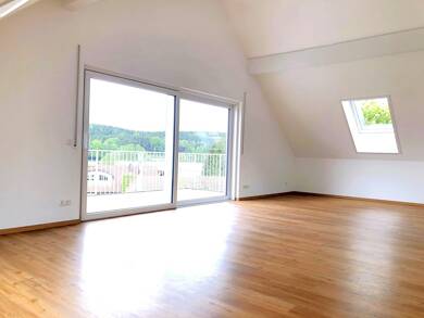 Wohnung zur Miete - Erstbezug 1.013 € 3 Zimmer 91,2 m² Dachgeschoss frei ab 15.08.2025 Rot Rot 88430