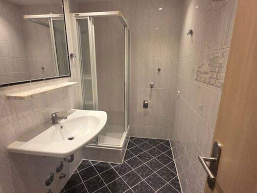 Wohnung zur Miete 700 € 2 Zimmer 54 m² 2. Geschoss zeppelinstr 50 Dörnigheim maintal 63477