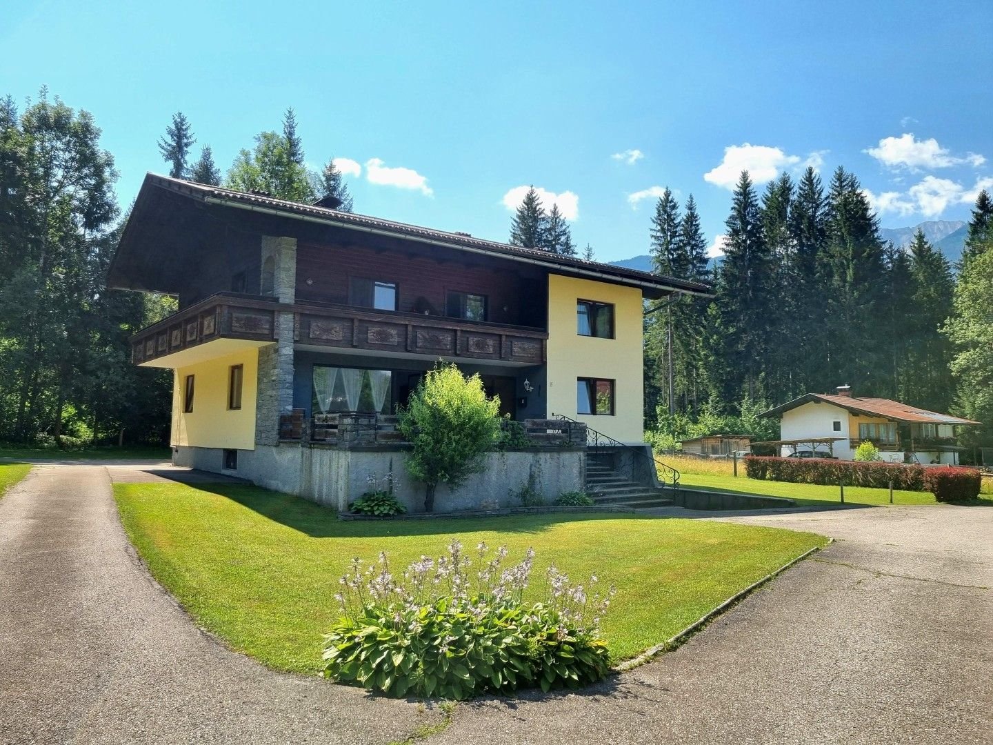 Hotel zum Kauf 439.000 € 9 Zimmer 2.637 m²<br/>Grundstück Greifenburg 9761