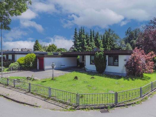 Einfamilienhaus zum Kauf 348.000 € 4 Zimmer 118,1 m² 823 m² Grundstück Büdelsdorf 24782