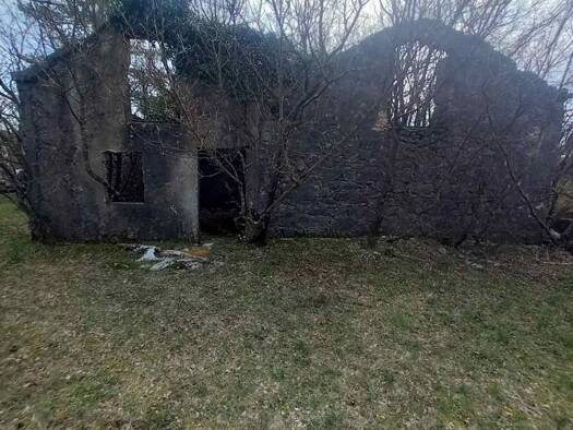Haus zum Kauf 120.000 € 310 m² 3.100 m² Grundstück Dražice 51218