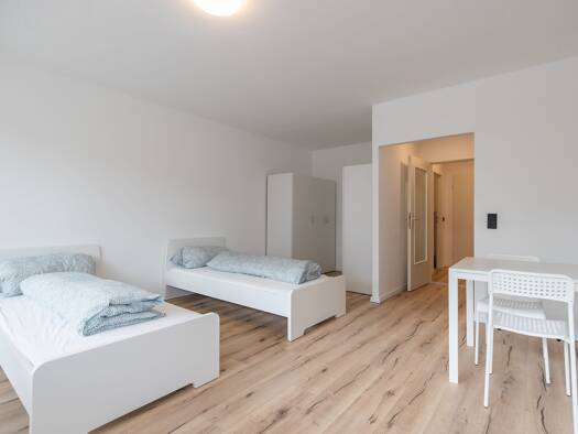 Studio zur Miete 650 € 1 Zimmer 41 m² 1. Geschoss frei ab sofort Philipp-Zorn-Straße 66 Ansbach 91522