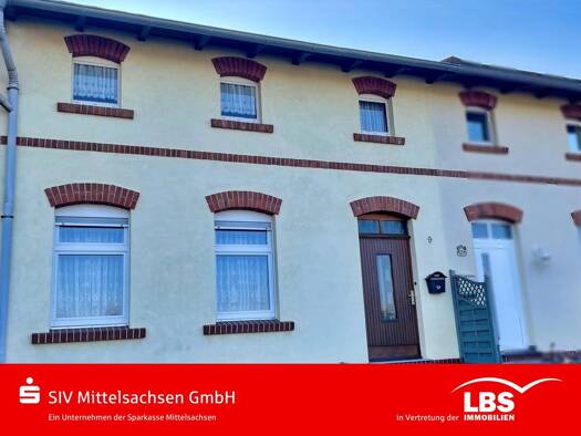 Reihenmittelhaus zum Kauf 59.900 € 4 Zimmer 105 m² 294 m² Grundstück Lunzenau 09328