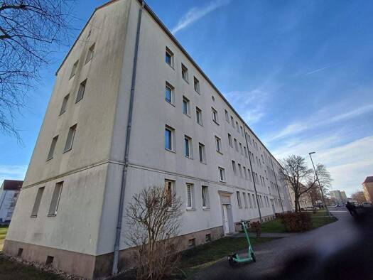 Wohnung zur Miete 310 € 2 Zimmer 51,6 m² 1. Geschoss Straße des Friedens 48 Merseburg 06217