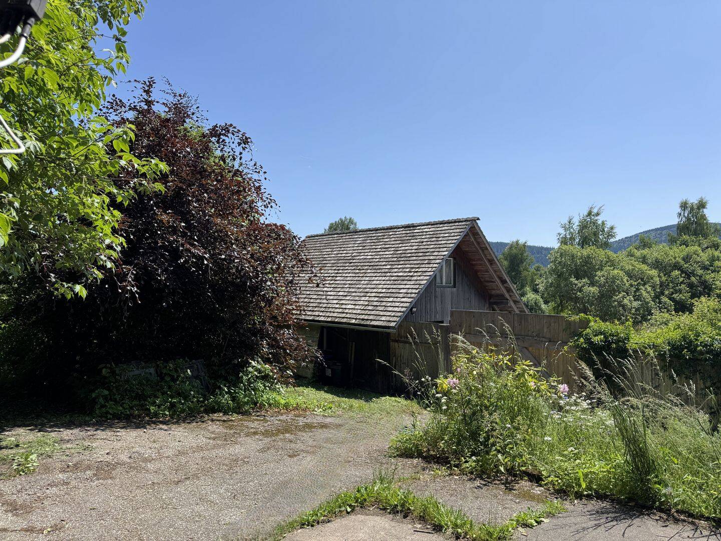 Immobilie in Schluchsee - Romantisches Schwarzwaldhaus in Alleinlage - Bild 2