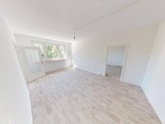 Wohnung zur Miete 285 € 2 Zimmer 44,8 m² 6. Geschoss frei ab 01.09.2026 C.-v.-Ossietzky-Str. 168b Gablenz Gablenz 09127