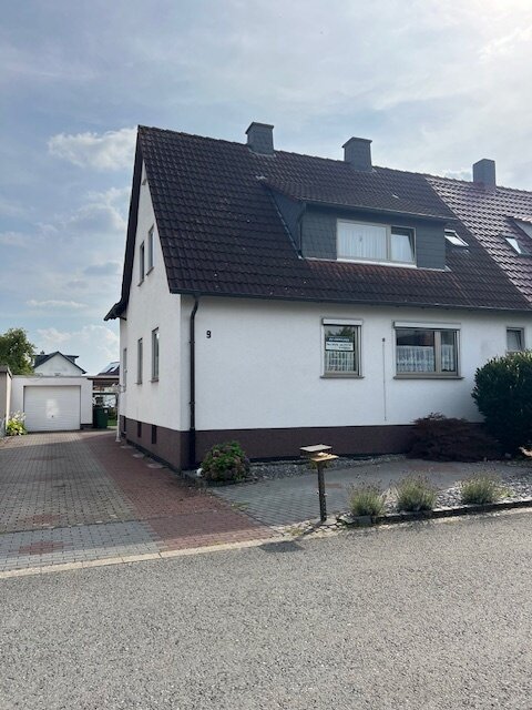 Doppelhaushälfte zum Kauf 275.000 € 7 Zimmer 194,8 m²<br/>Wohnfläche Hohenkirchen Espenau 34314