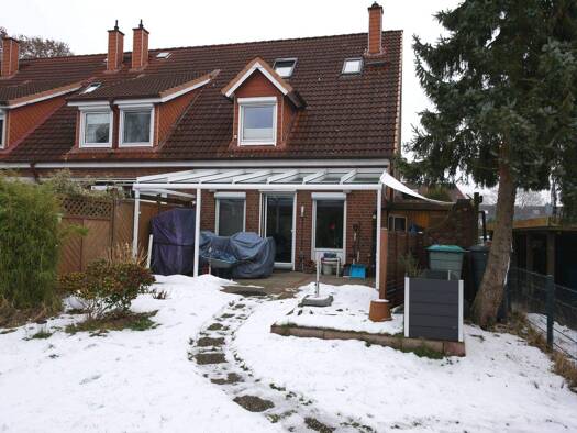 Reihenendhaus zum Kauf 416.500 € 5 Zimmer 116 m² 267 m² Grundstück frei ab sofort Henstedt-Ulzburg 24558