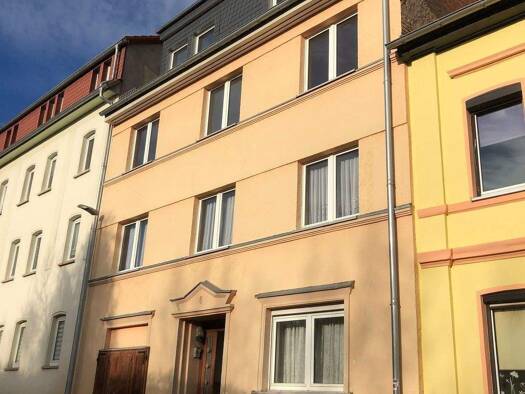 Mehrfamilienhaus zum Kauf als Kapitalanlage geeignet 200.000 € 13 Zimmer 287,6 m² 201 m² Grundstück Elisenstraße 6 Apolda 99510