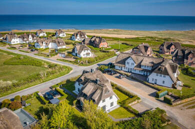 Doppelhaushälfte zum Kauf 5 Zimmer 190,3 m² 1.006 m² Grundstück Rantum Sylt 25980