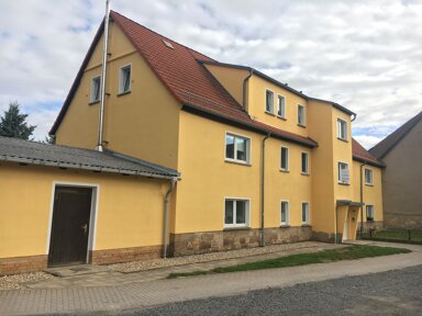 Wohnung zur Miete 285 € 3 Zimmer 60 m² 1. Geschoss frei ab sofort Friedensstraße 33 Langeneichstädt Mücheln (Geiseltal) 06268