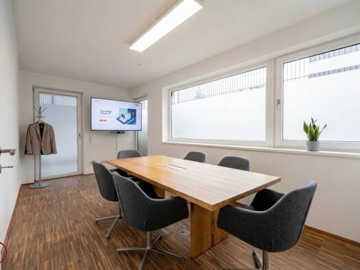 Büro zur Miete 2.400 € 5 Zimmer Mils 6068