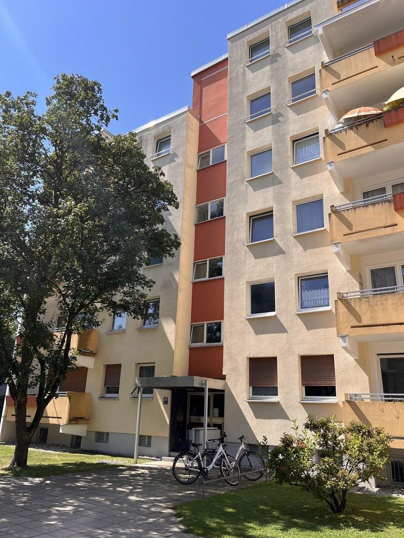 Wohnung zum Kauf provisionsfrei 329.000 € 2 Zimmer 60 m²<br/>Wohnfläche 1.<br/>Geschoss Neuperlach München 81737