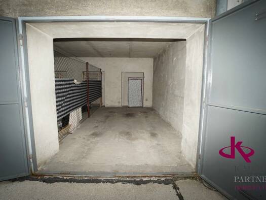 Garage zur Miete 165 € Mariahilf 1060