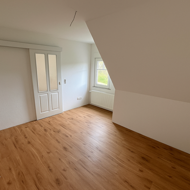 Einfamilienhaus zur Miete 1.150 € 6 Zimmer 115 m² 606 m² Grundstück frei ab 01.09.2025 Löhnberg Löhnberg 35792