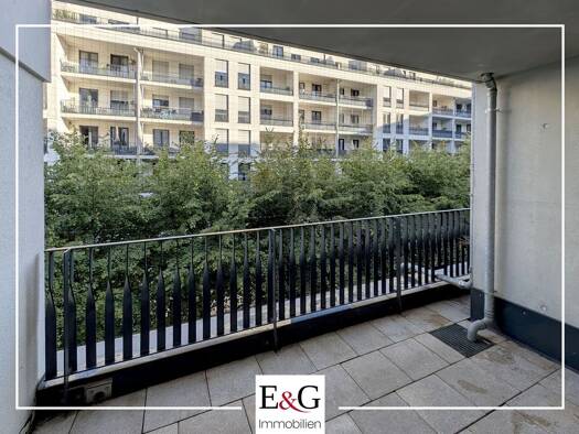 Wohnung zur Miete 1.290 € 3 Zimmer 77,9 m² 2. Geschoss Mitte Stuttgart 70173