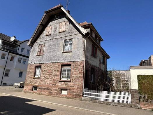 Mehrfamilienhaus zum Kauf 260.000 € 9 Zimmer 192 m² 558 m² Grundstück Pfalzgrafenweiler 72285