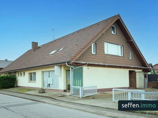 Mehrfamilienhaus zum Kauf 569.000 € 6 Zimmer 239 m² 679 m² Grundstück Kaster Bedburg 50181