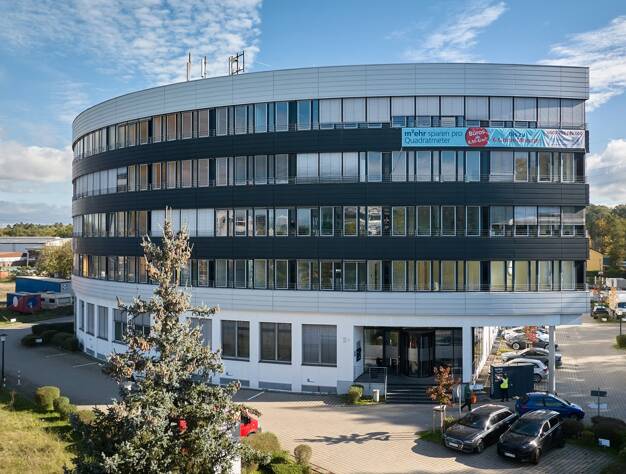 Garage zur Miete 30 € Werner-Heisenberg-Straße 2 Neu-Isenburg Neu-Isenburg 63263