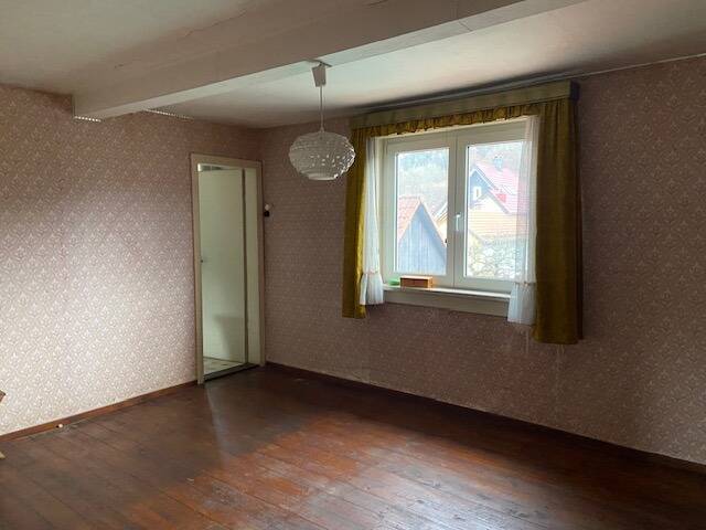 Immobilie in Geratal - Gräfenroda - Doppelhaushälfte mit Charme - Sanierung und glücklich Wohnen - Bild 1