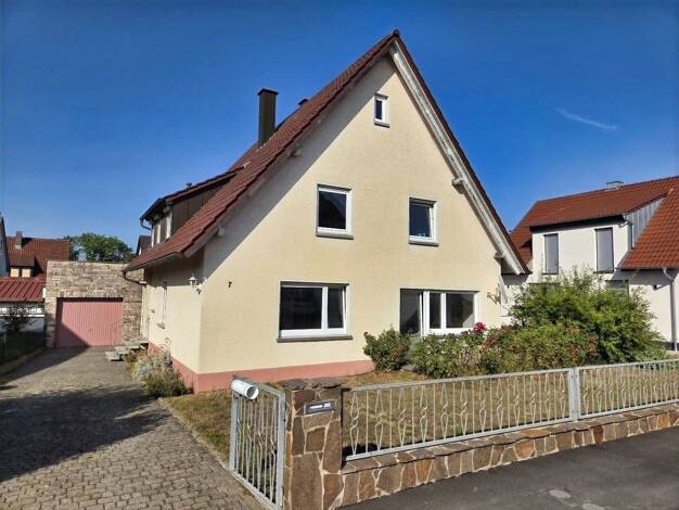 Einfamilienhaus zum Kauf 325.000 € 6 Zimmer 135 m² 521 m² Grundstück frei ab sofort Wonfurt Wonfurt 97539