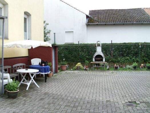 Wohnung zur Miete 450 € 3 Zimmer 70 m² EG frei ab sofort Querumer Straße 4 Gliesmarode Braunschweig 38104