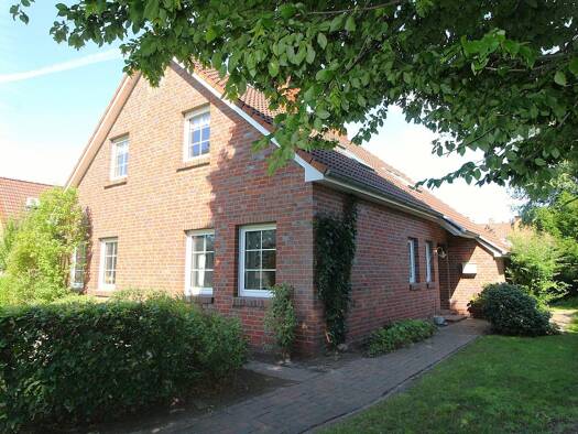 Einfamilienhaus zum Kauf 349.000 € 9 Zimmer 150 m² 1.087 m² Grundstück Wittmund Wittmund 26409